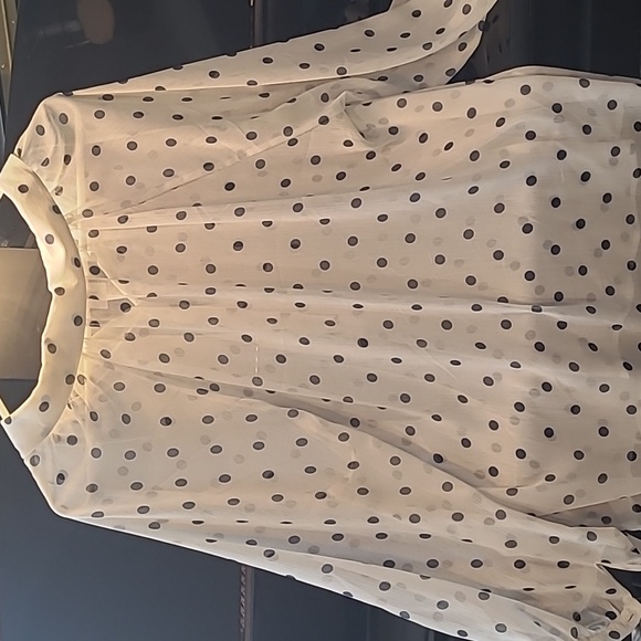 Polka-Dot blouse from Joe Fresh | Canadian clothing brand known for its afforda - Picture 5 of 5